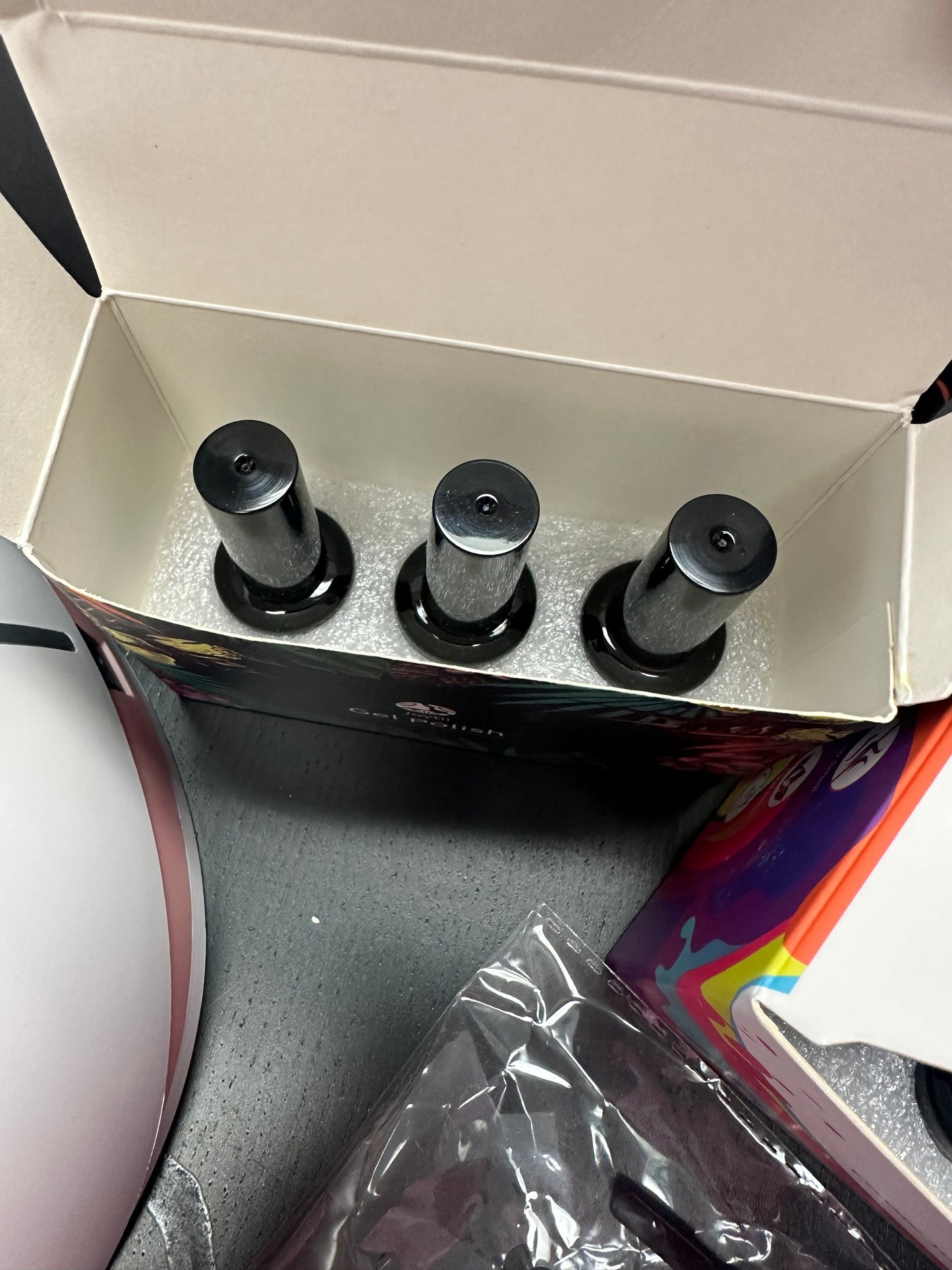 💅 带 UV LED 灯的凝胶指甲油套装 – 美丽指甲的完整套装!