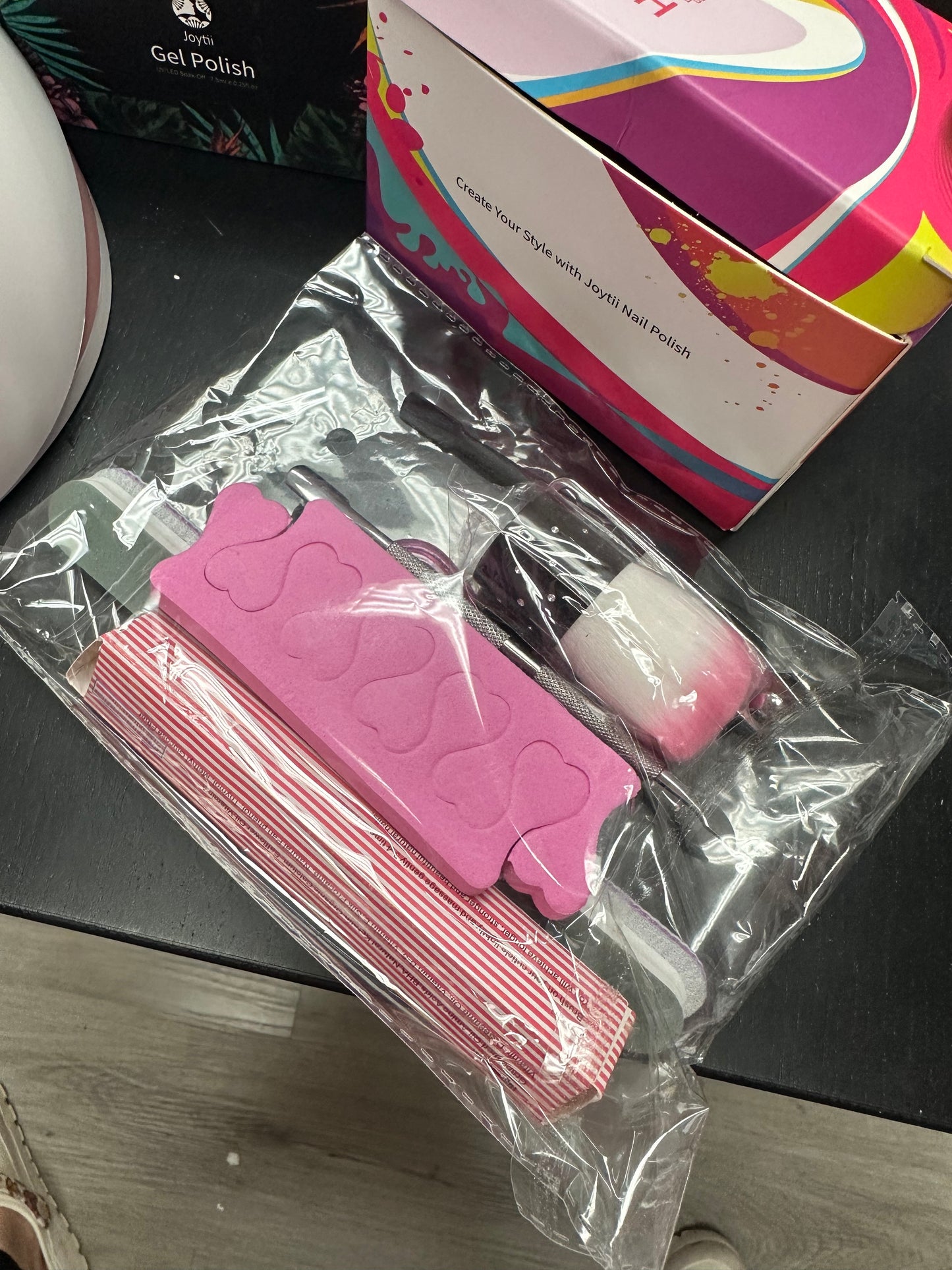 💅 带 UV LED 灯的凝胶指甲油套装 – 美丽指甲的完整套装!