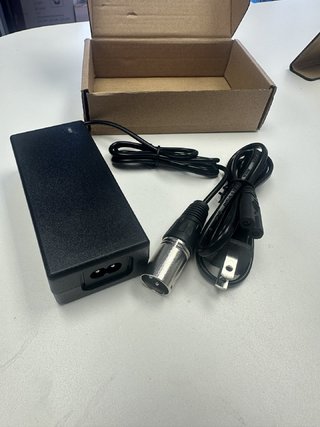 CBK 24V 2A 电池充电器,适用于 LASHOUT 电动代步车