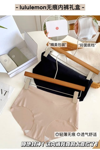 lululemon seamless underwear 3-pack flat lay